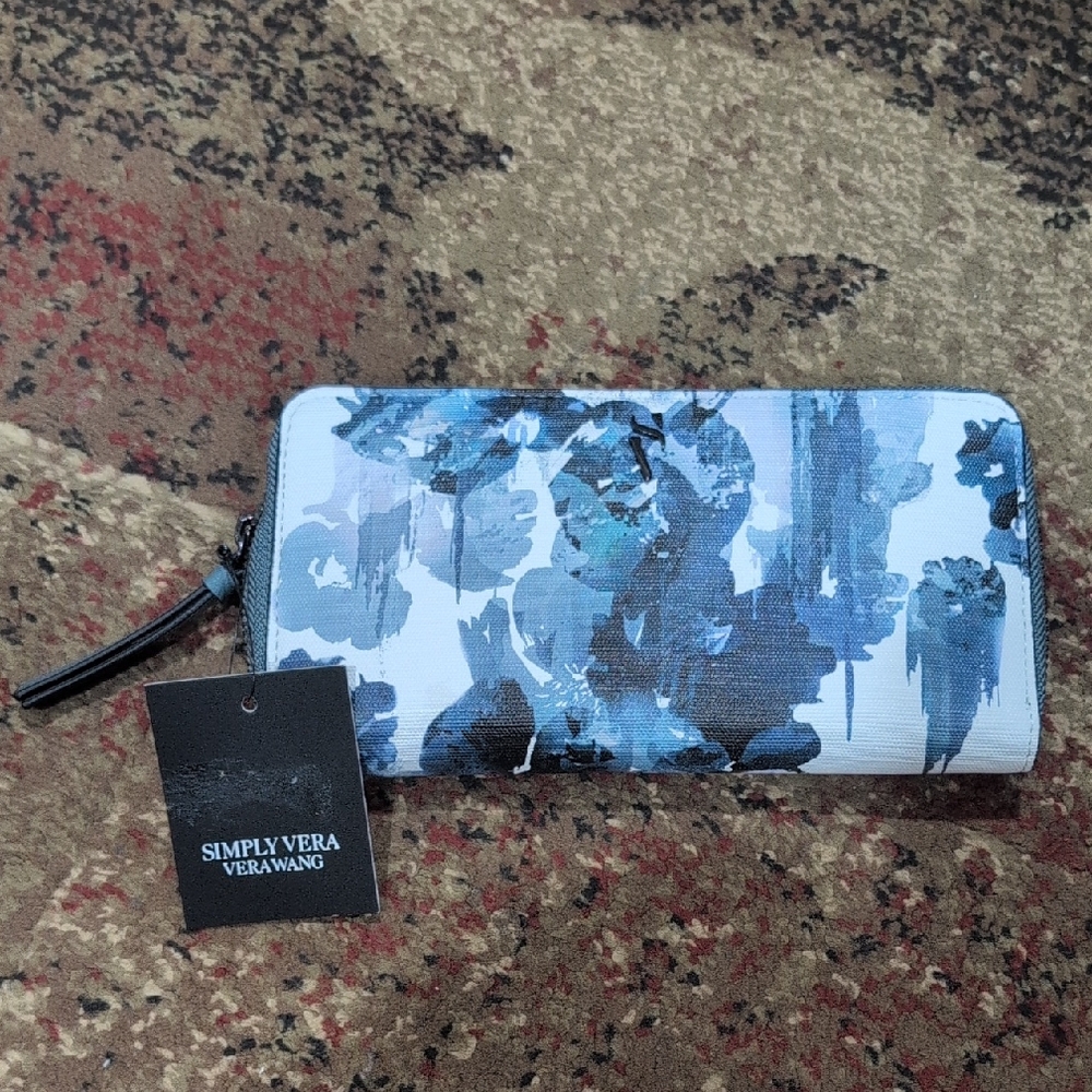 Simply Vera Vera Wang Blue and White Artistic Wallet New